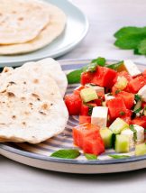 07-Video-Ovocny-salat-s-fetou-a-plackami